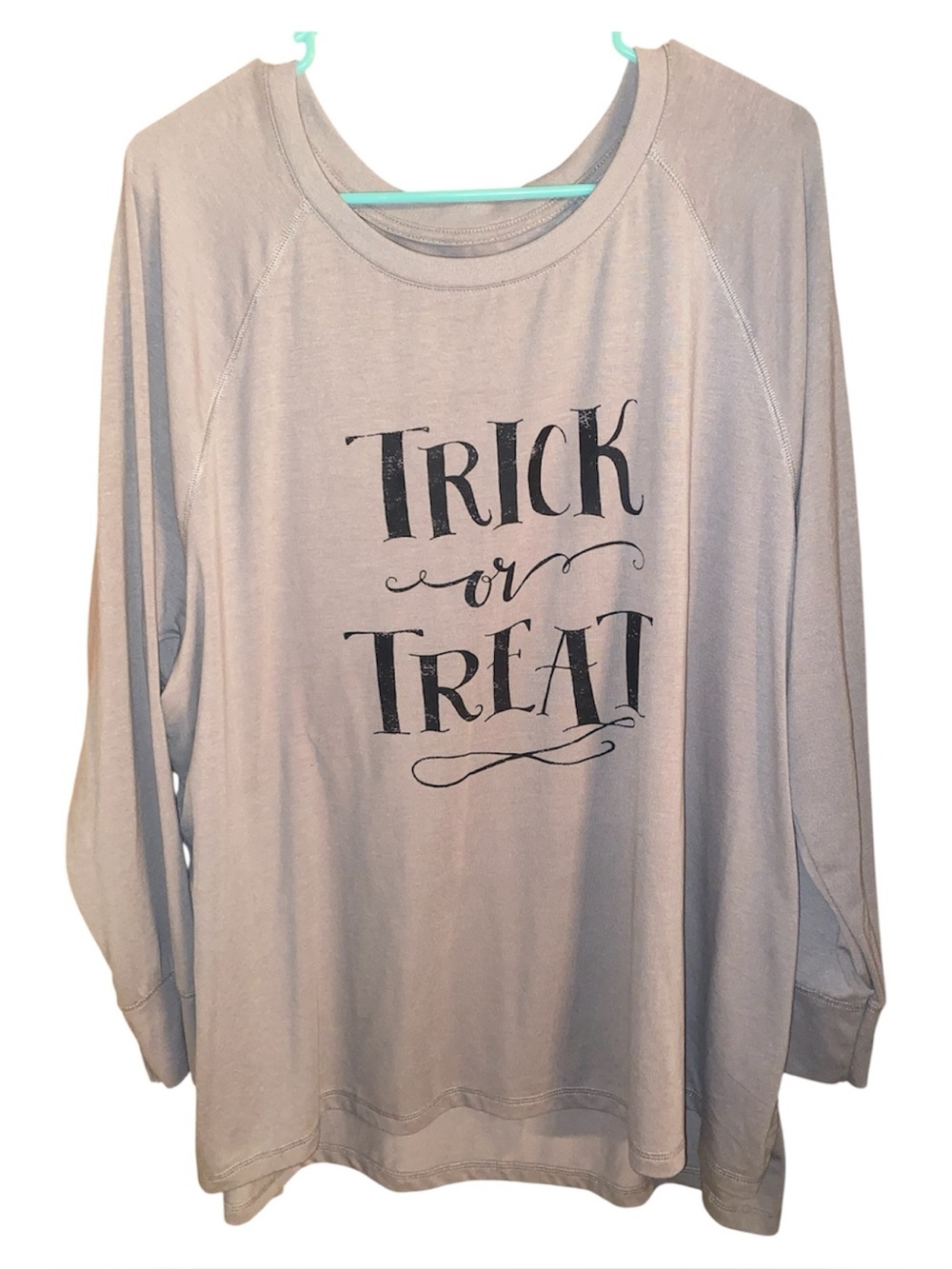 State of Mind “Women’s “Trick or Treat” long sleeve top.  SZ 2X NEW